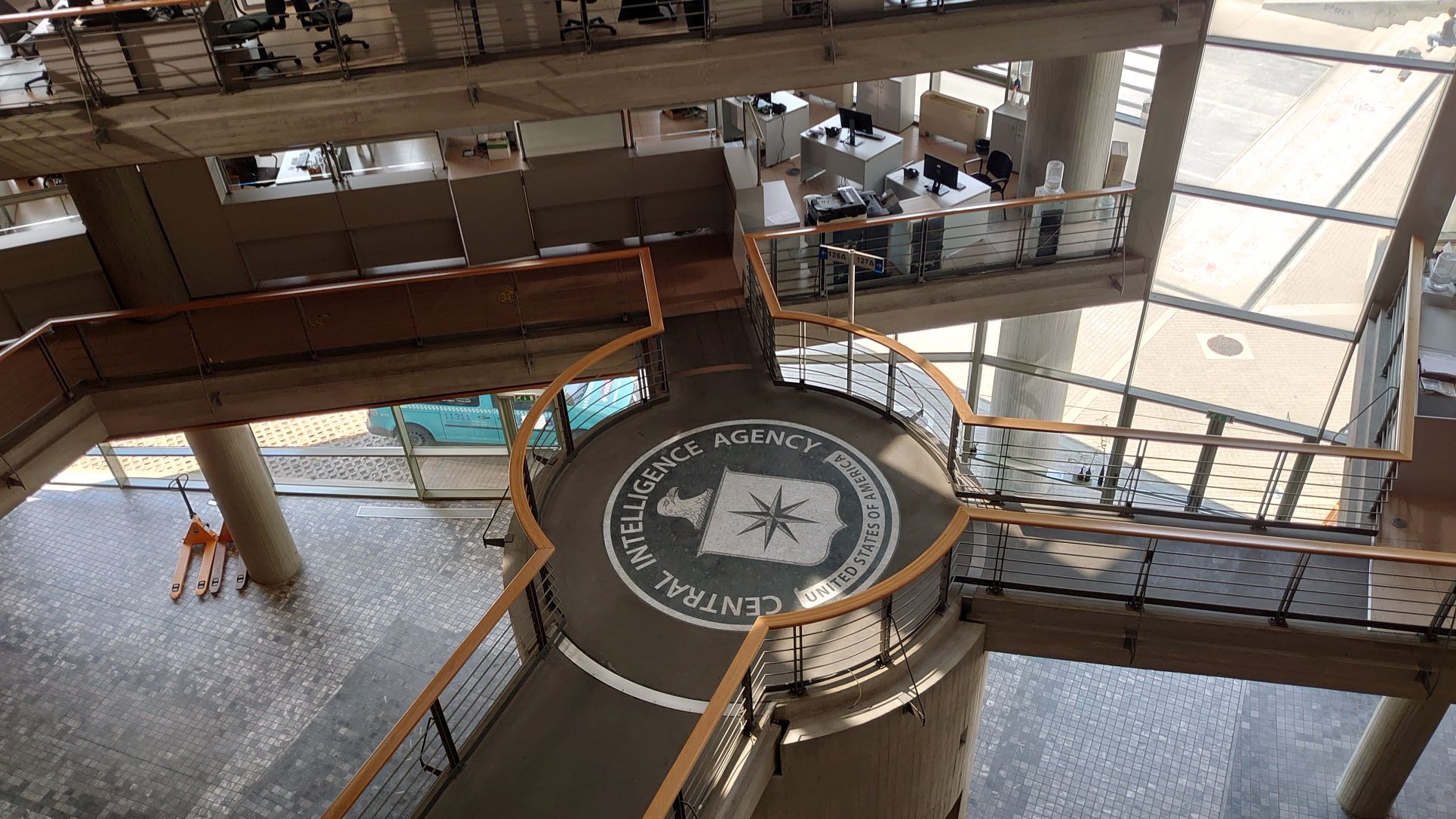 Από τη Θεσσαλονίκη έως το Λάνγκλεϊ, μια ταινία δρόμος…