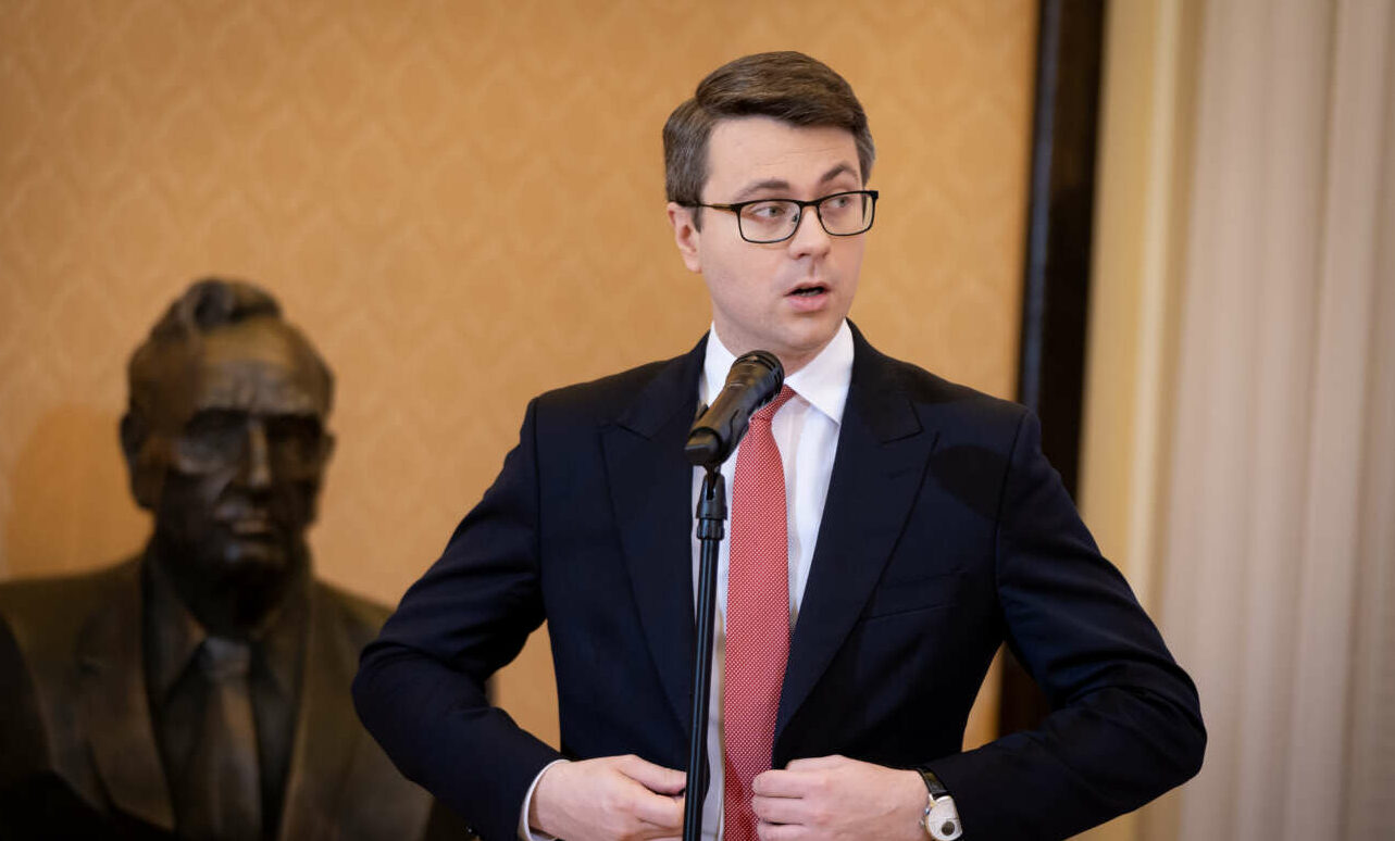 Πολωνία: Τροποποίηση του Συντάγματος και αύξηση αμυντικών δαπανών λόγω Ρωσίας