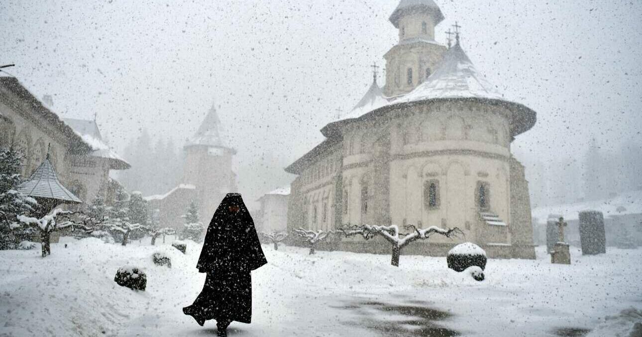 Το ρουμανικό μοναστήρι που καλωσορίζει ουκρανούς πρόσφυγες