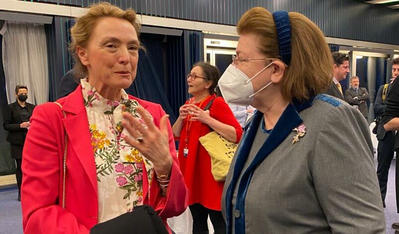 Λίνα Μενδώνη: «Η Ελλάδα θα συμβάλει στην ανασυγκρότηση της Ουκρανίας»