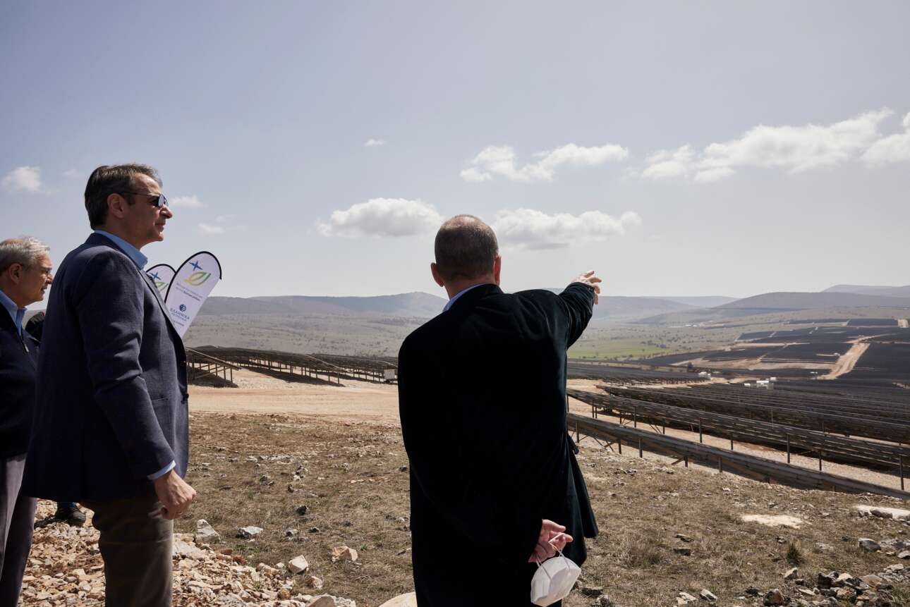 Μητσοτάκης από το mega-φωτοβολταϊκό των ΕΛΠΕ: Λύση ανάγκης ο λιγνίτης – κροκοδείλια δάκρυα από ΣΥΡΙΖΑ