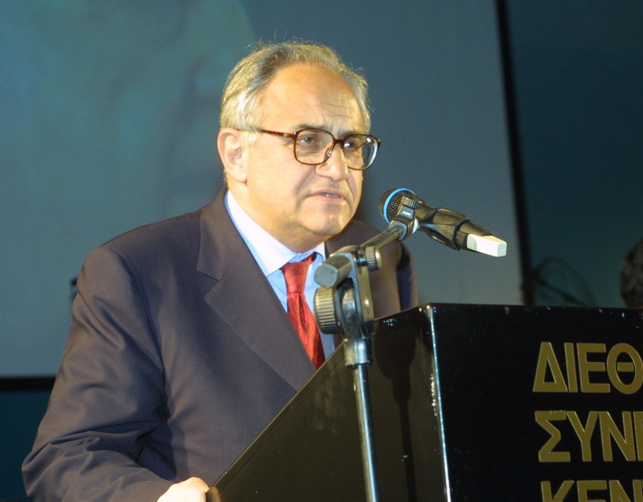 Απεβίωσε στα 87 του ο καθηγητής Γιώργος Κατηφόρης