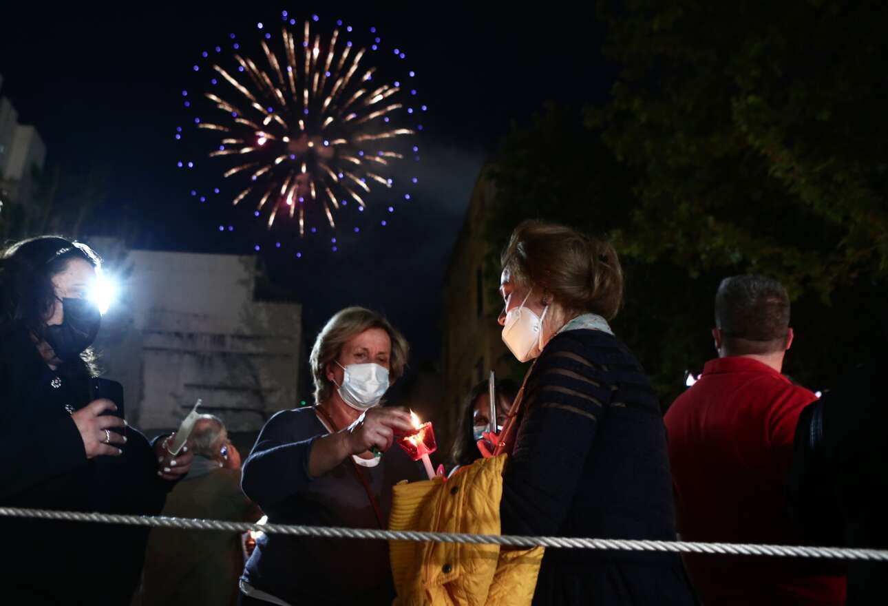 Σε ΦΕΚ τα νέα μέτρα: Πώς θα πάμε το Πάσχα στην εκκλησία, πώς θα βγούμε έξω για μαγειρίτσα