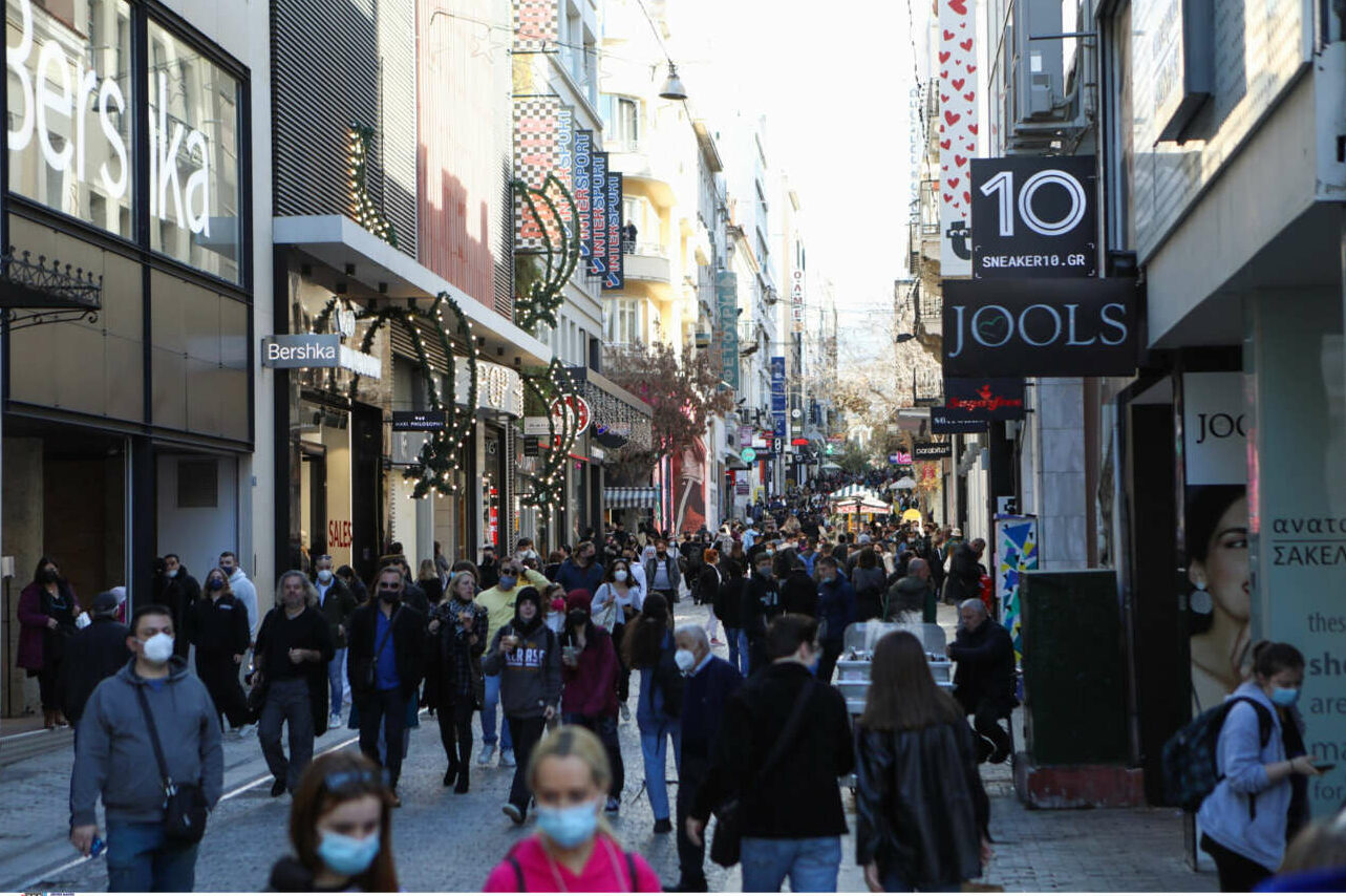 Ετήσιο όφελος έως και 906 ευρώ από την αύξηση του κατώτατου μισθού