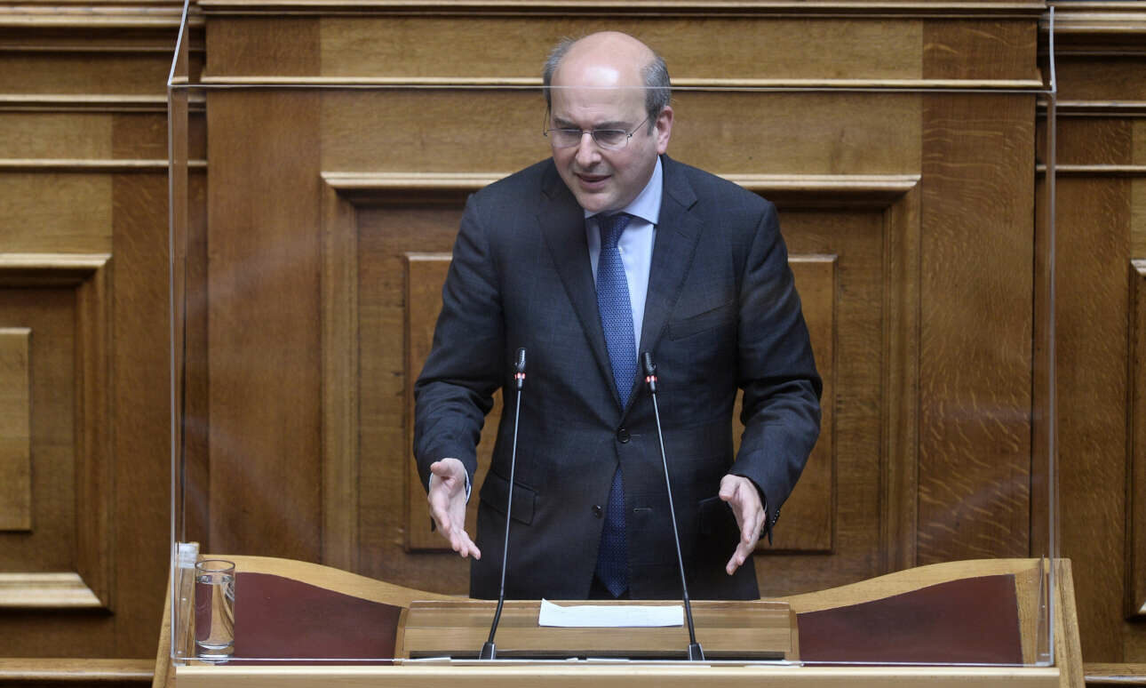 Χατζηδάκης: Θα λύσουμε οριστικά το πρόβλημα των εκκρεμών συντάξεων