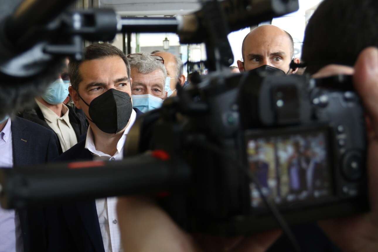 Τσίπρας: Τροπολογία ΣΥΡΙΖΑ για τη ρήτρα αναπροσαρμογής – Να σταματήσουν «εδώ και τώρα» οι διακοπές ρεύματος