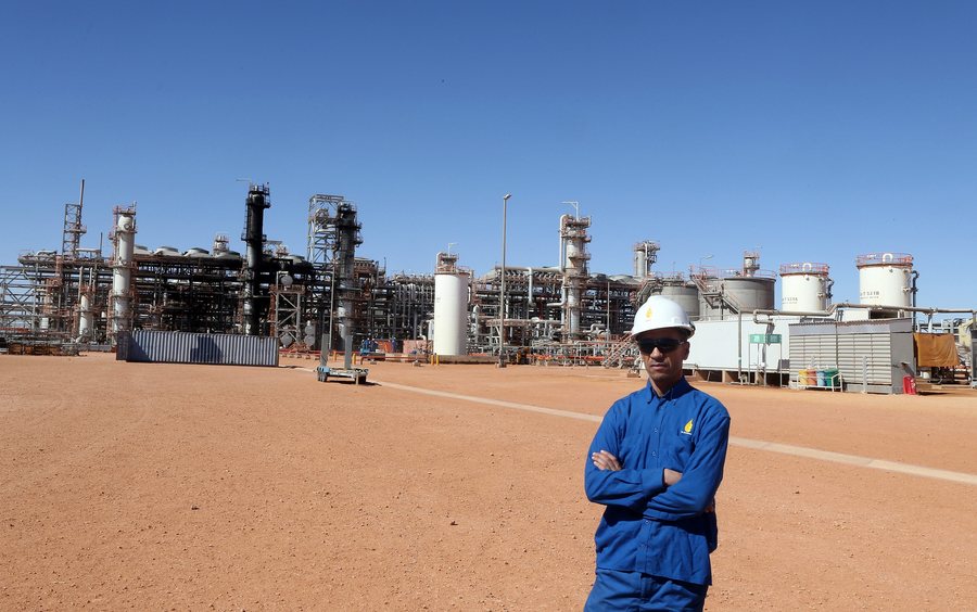 Στο Αλγέρι ο Λαβρόφ για το φυσικό αέριο της… Ευρώπης