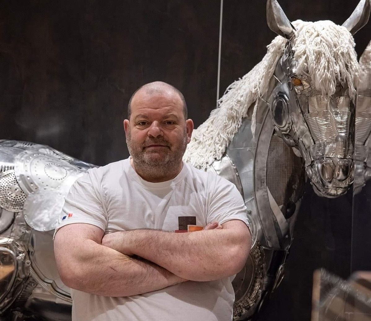 Γαλλία: Ο ανθρωπιστής φούρναρης που πάει για βουλευτής