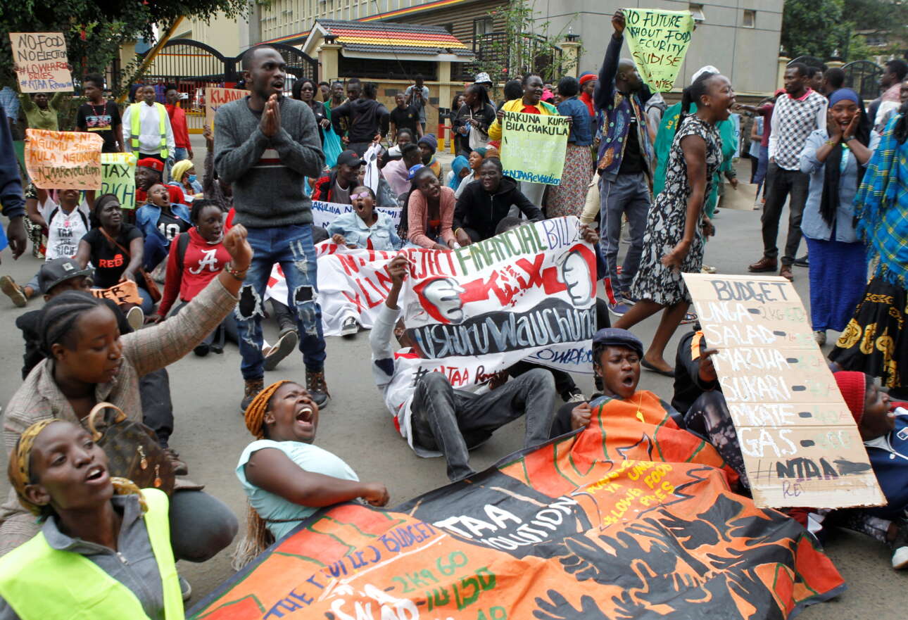 Εντεκα κυβερνήσεις «κινδυνεύουν να πέσουν» λόγω της ακρίβειας στα τρόφιμα