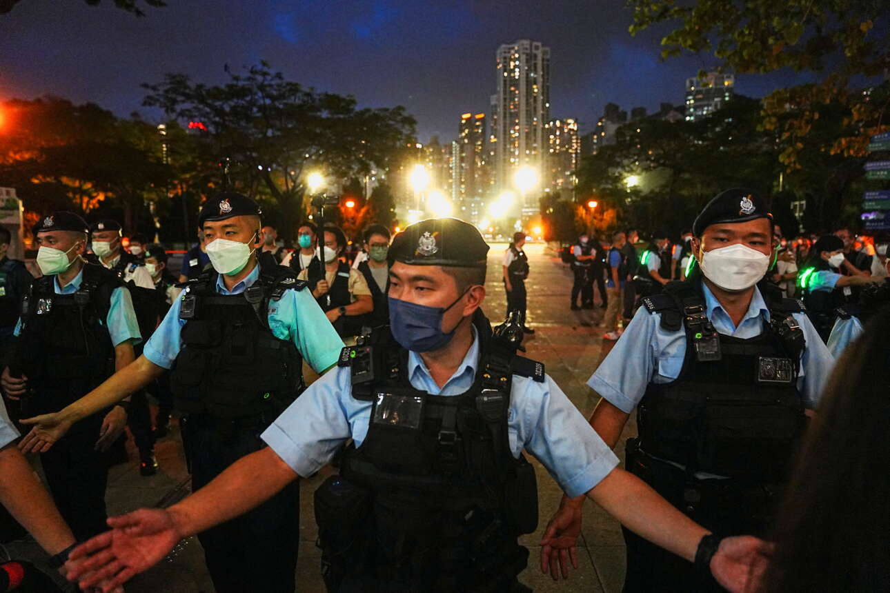 Χονγκ Κονγκ: «Δεν υπήρξαμε ποτέ βρετανική αποικία» γράφουν τα νέα σχολικά βιβλία