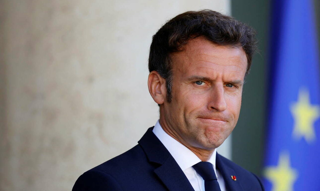 Δεν εξασφαλίζει την αυτοδυναμία ο Μακρόν, σύμφωνα με δημοσκοπήσεις