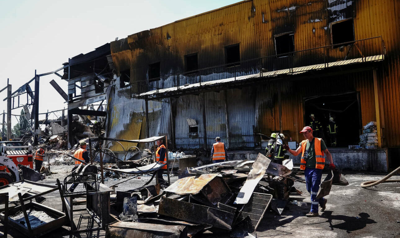 Το ρωσικό υπουργείο Αμυνας λέει ότι το εμπορικό κέντρο στο Κρεμεντσούκ δεν λειτουργούσε