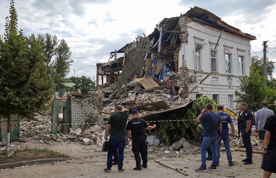 Ουκρανία: Εξι θύματα από ρωσικό πύραυλο που έπληξε την Οδησσό