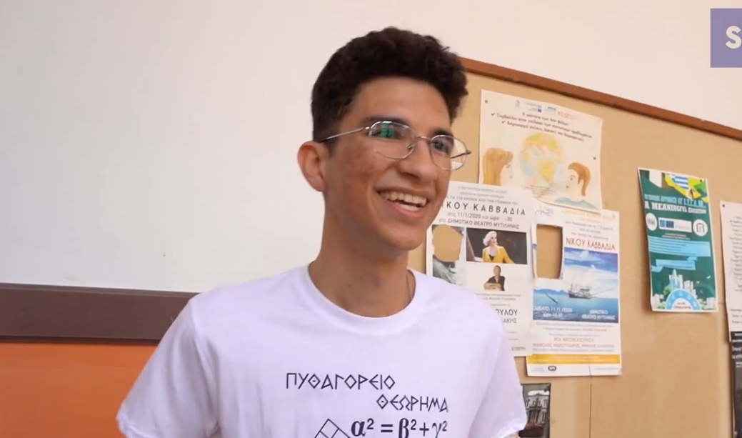 Από τη Μόρια αριστούχος στις Πανελλαδικές – η υπέροχη ιστορία ενός ιρανού πρόσφυγα