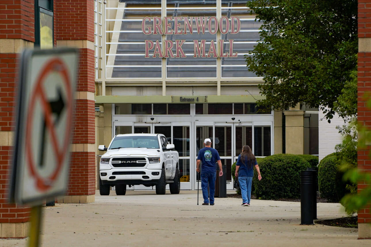 ΗΠΑ: Ενοπλος «ήρωας» σκότωσε τον δράστη ενός μακελειού σε εμπορικό κέντρο