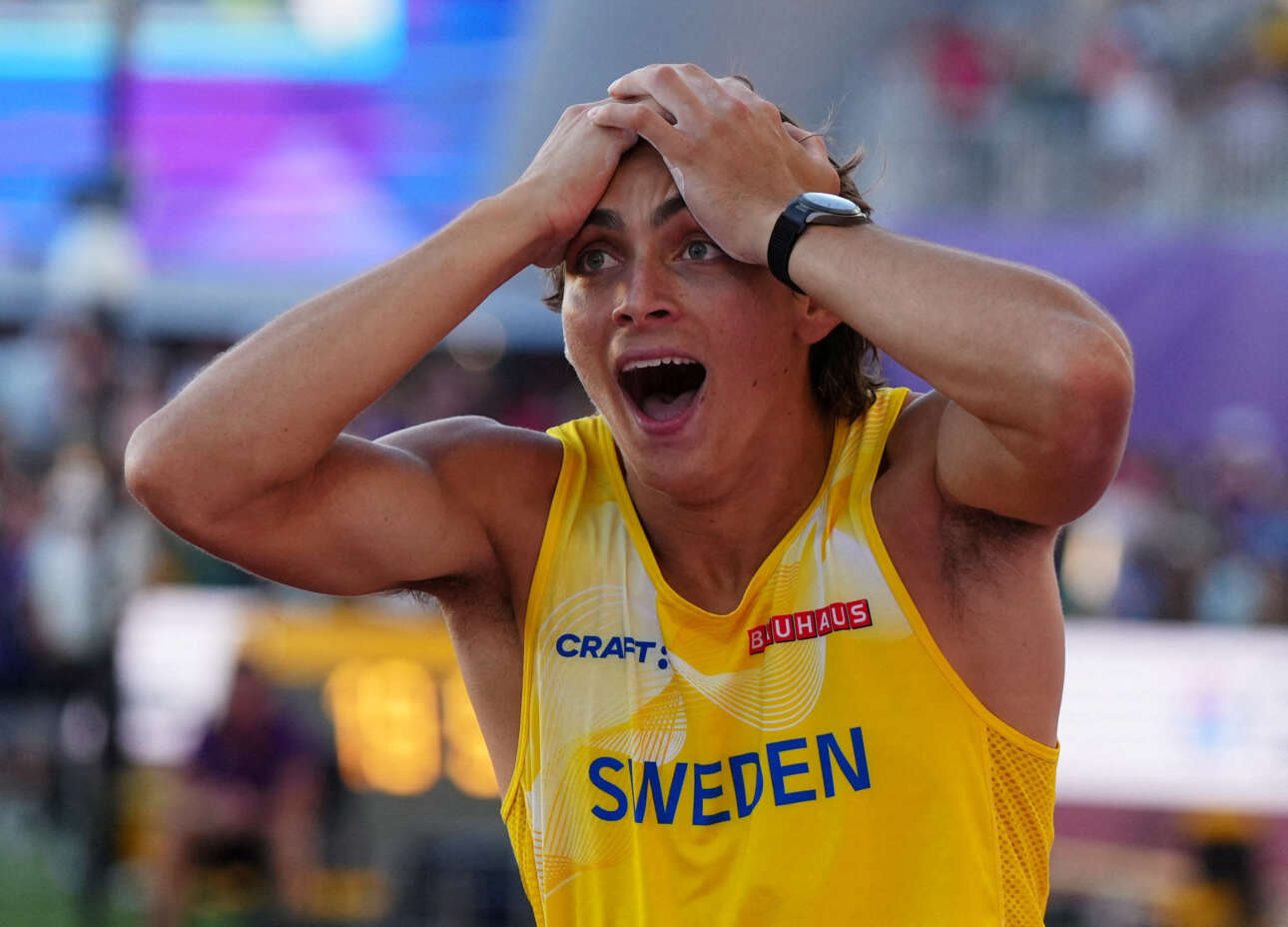 Ο 22χρονος με τα… κατά παραγγελία παγκόσμια ρεκόρ