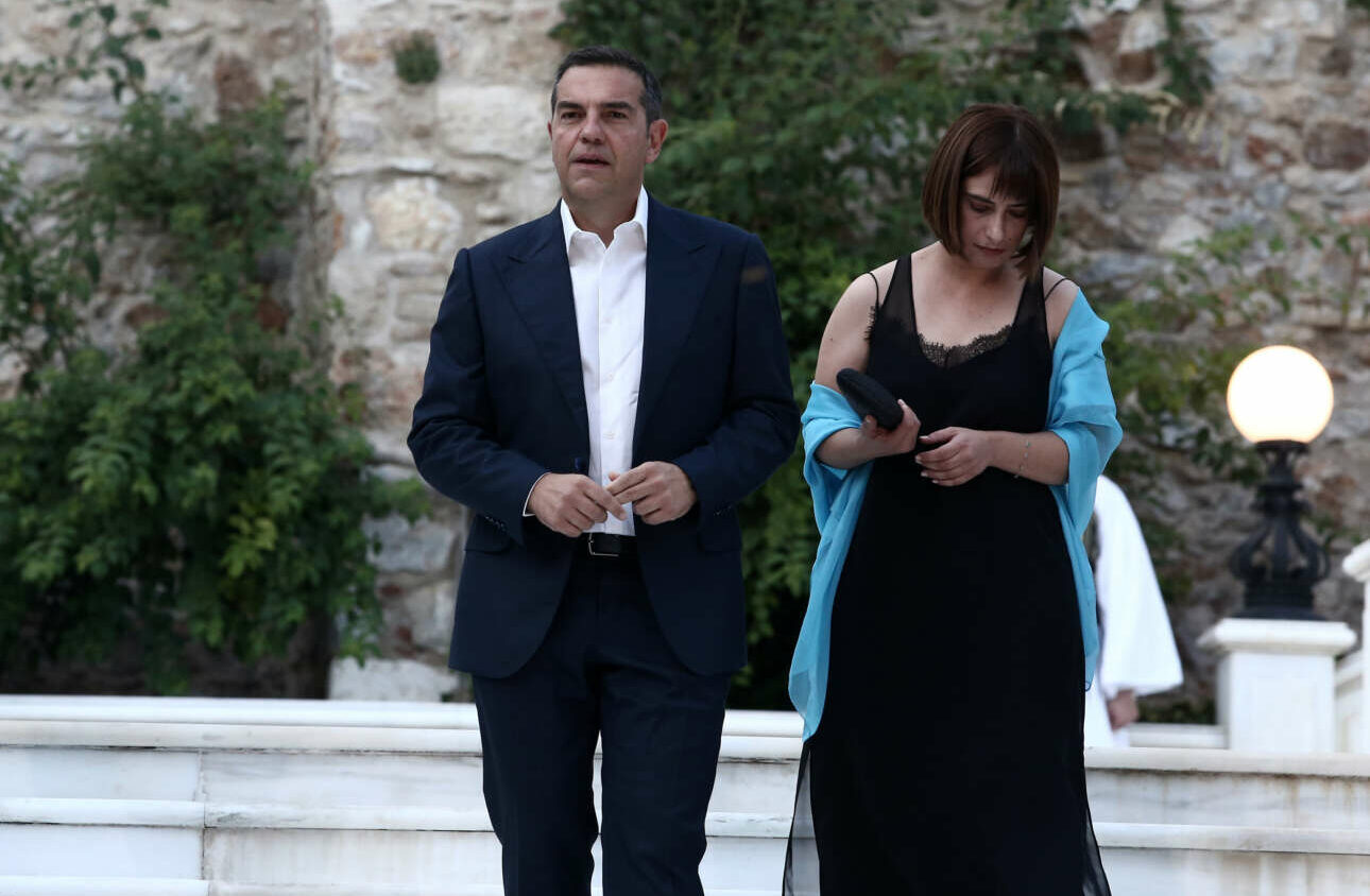 Ο Αλ. Τσίπρας συνοδευόταν εφέτος από τη νέα γραμματέα της ΚΕ του ΣΥΡΙΖΑ 