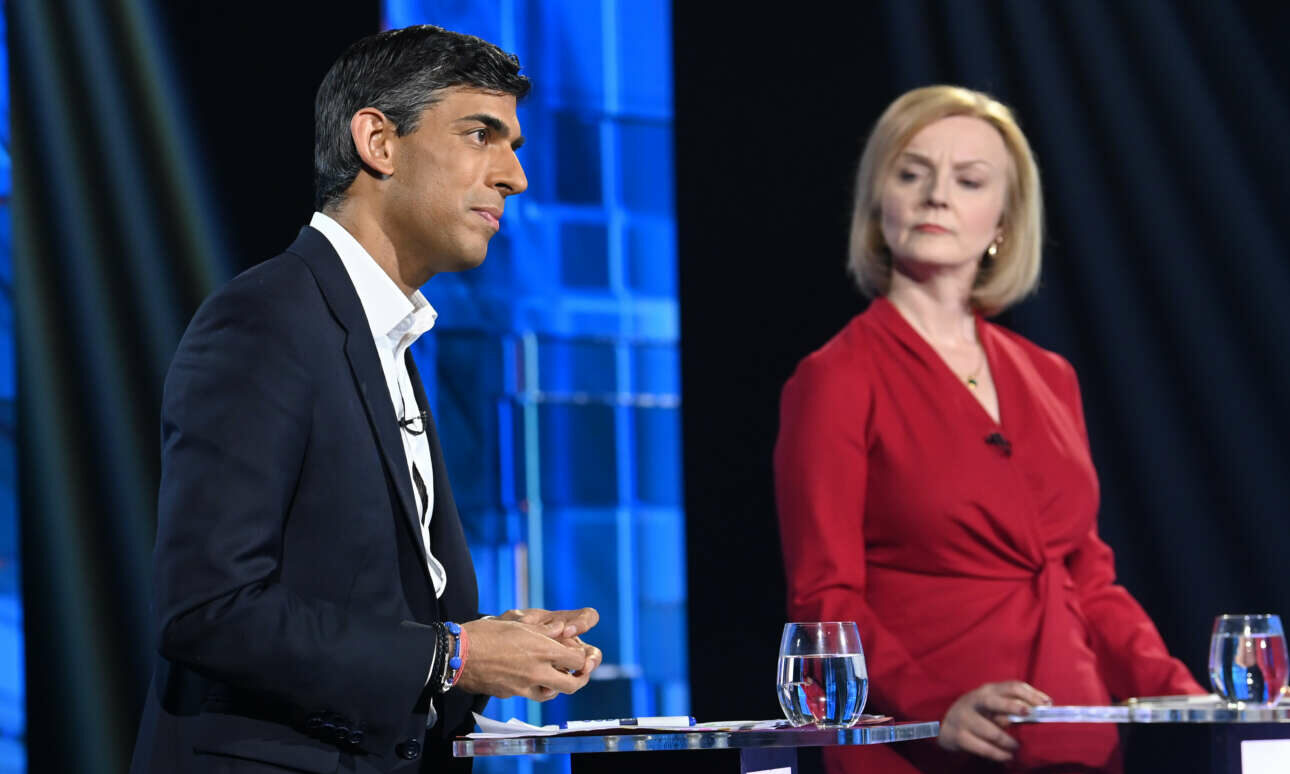 Ρίσι Σούνακ και Λιζ Τρας θα αναμετρηθούν για την ηγεσία των Tόρις