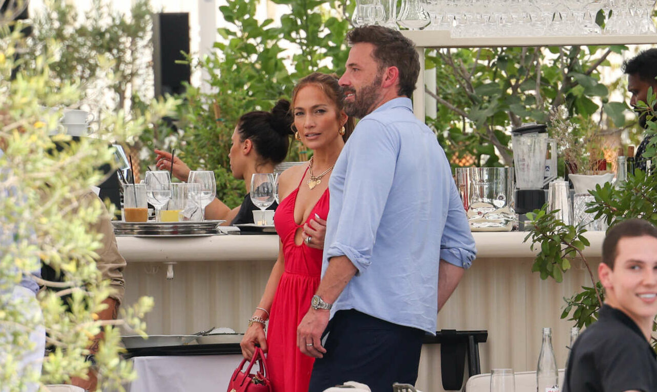 Τζένιφερ Λόπεζ ή κυρία Αφλεκ; Ρομαντισμός ή πατριαρχία;