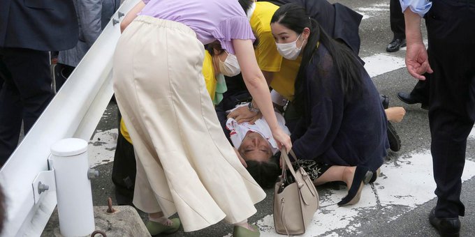 Σοκ στην Ιαπωνία από τη δολοφονία του πρώην πρωθυπουργού Σίνζο Αμπε