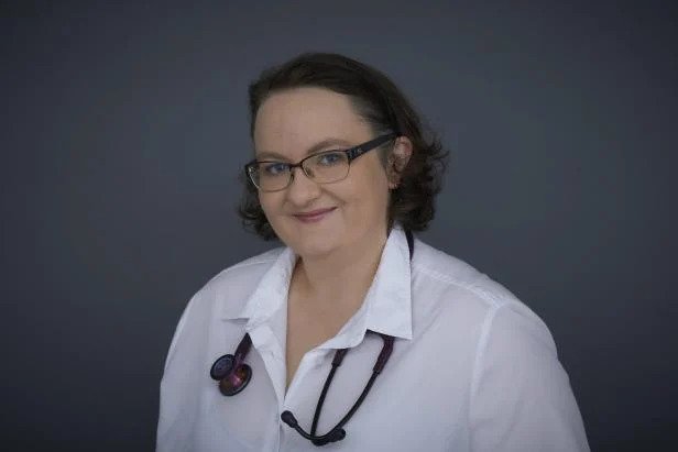 Σοκ στην Αυστρία: Αυτοκτόνησε γιατρός που δεχόταν απειλές από αντιεμβολιαστές