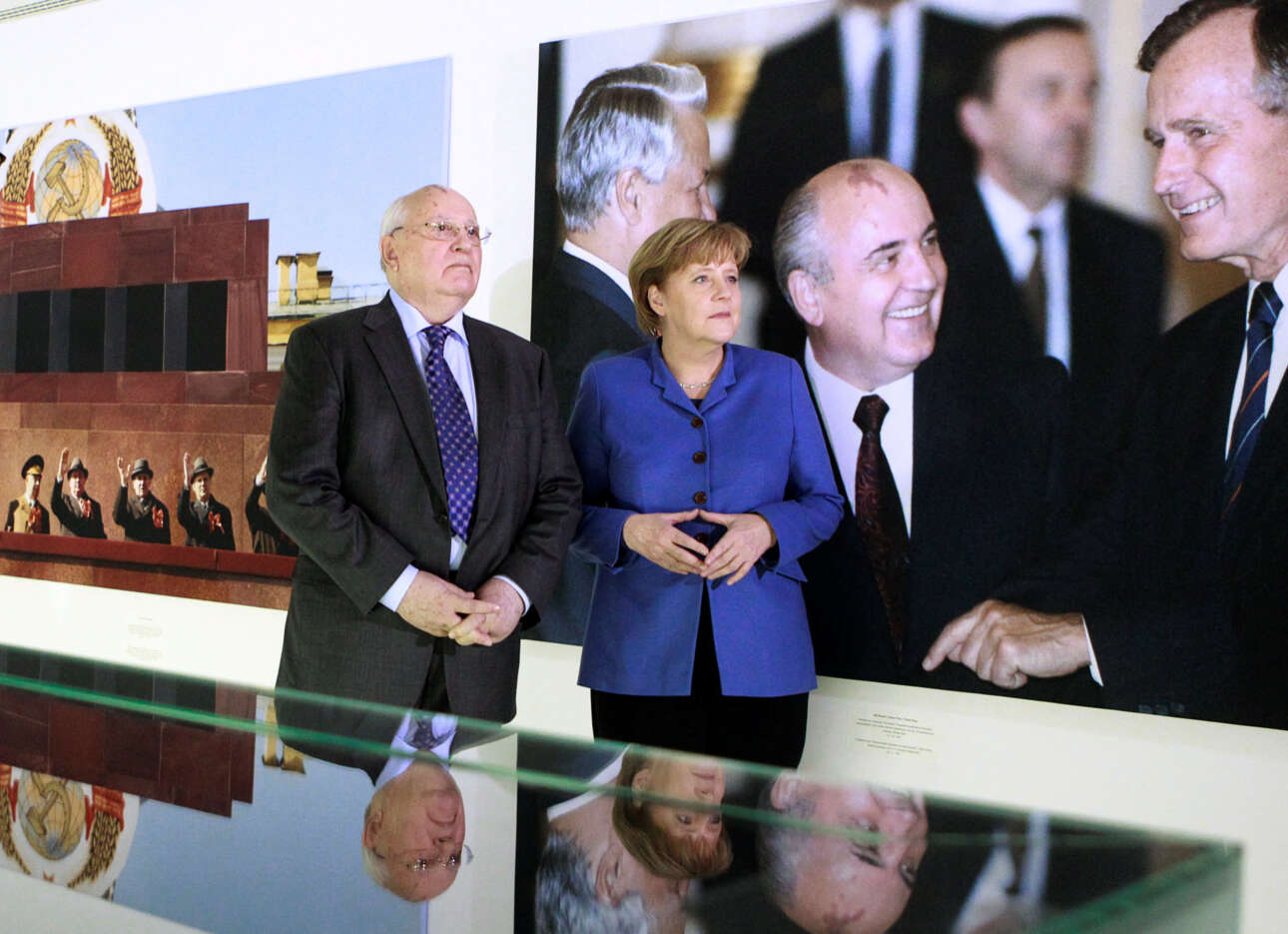 Το συγκινητικό «αντίο» της Μέρκελ στον Γκορμπατσόφ: «Aλλαξε τη ζωή μου ριζικά – Δεν θα τον ξεχάσω ποτέ»