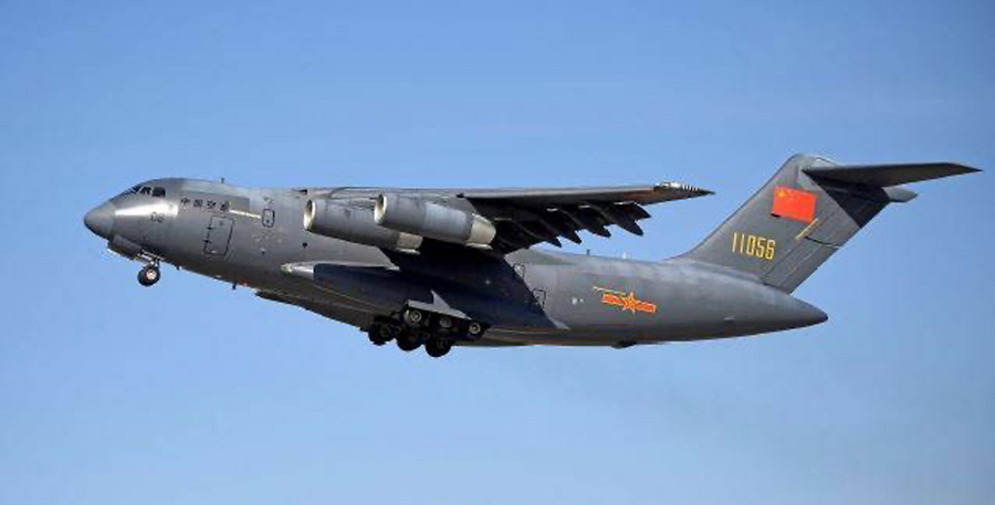 Κινεζικά αεροσκάφη και πολεμικά πλοία «περιμένουν» την Πελόζι στο στενό της Ταϊβάν