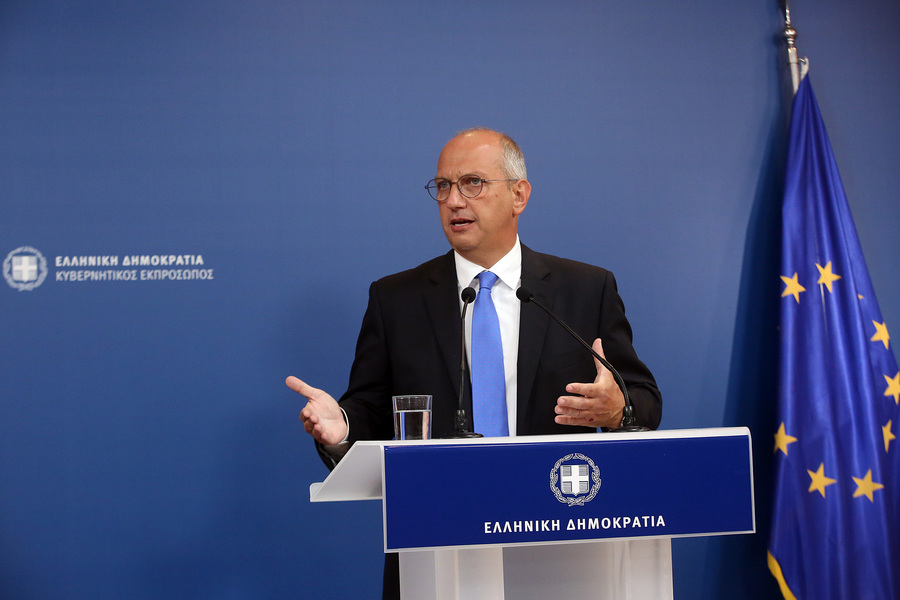 Οικονόμου: O Ανδρουλάκης αρνείται να ενημερωθεί από την κυβέρνηση για όσα έγιναν