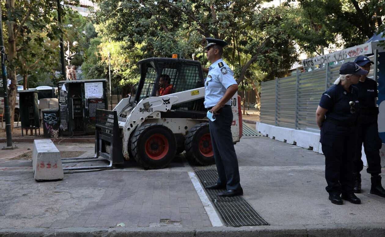ΝΔ: Ο ΣΥΡΙΖΑ είναι υπέρ ή κατά του σταθμού Μετρό στα Εξάρχεια;