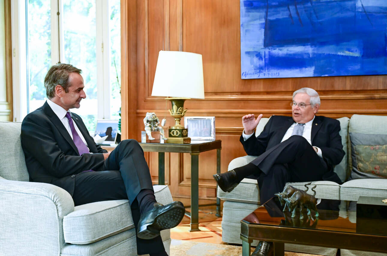 Συνάντηση Μητσοτάκη – Μενέντεζ: «Στο καλύτερο επίπεδο από ποτέ οι ελληνοαμερικανικές σχέσεις»