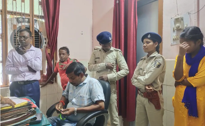 Ινδία: Κακοποιοί παρίσταναν τους αστυνομικούς σε τμήμα «μαϊμού» επί οκτώ μήνες!