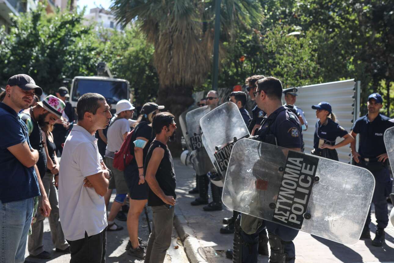 Ο Βαρουφάκης κατά του Μετρό στα Εξάρχεια: Θα λιώσουν τα φαντάσματα του Ασιμου και του Σιδηρόπουλου