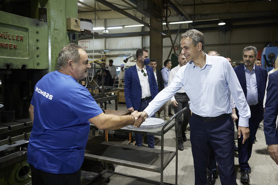 Mητσοτάκης στις Σέρρες: Επιτυχημένη επιχείρηση χωρίς ικανοποιημένους εργαζομένους δεν γίνεται