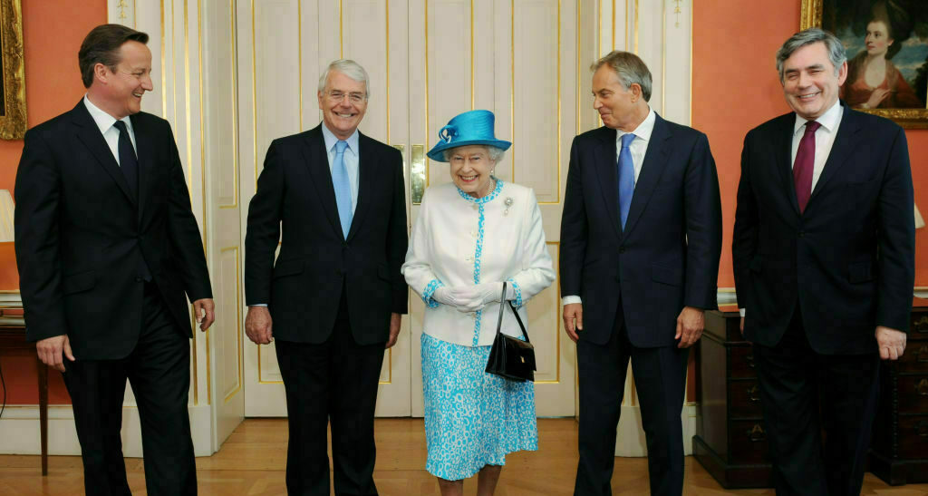Οι 14+1 πρωθυπουργοί της Ελισάβετ