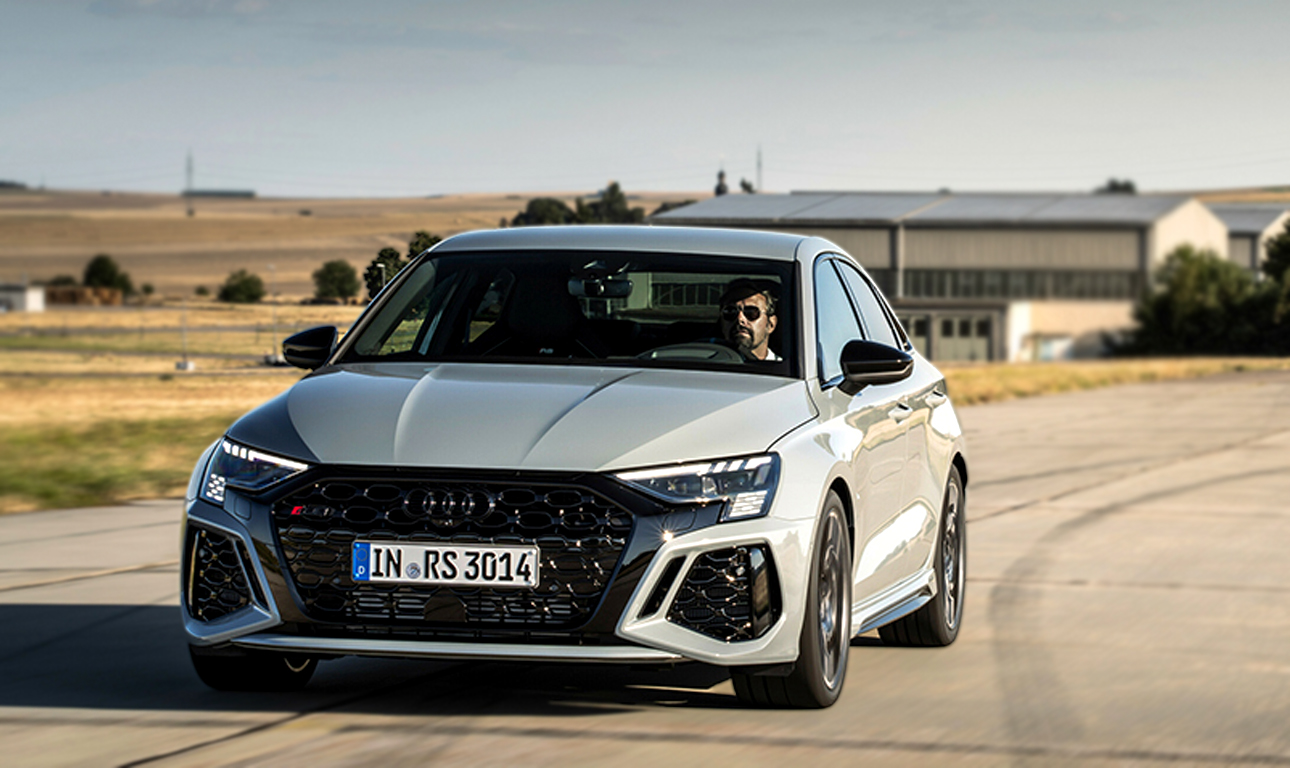Audi RS 3 Performance Edition: Οταν τα hot hatch τριακοσαρίζουν