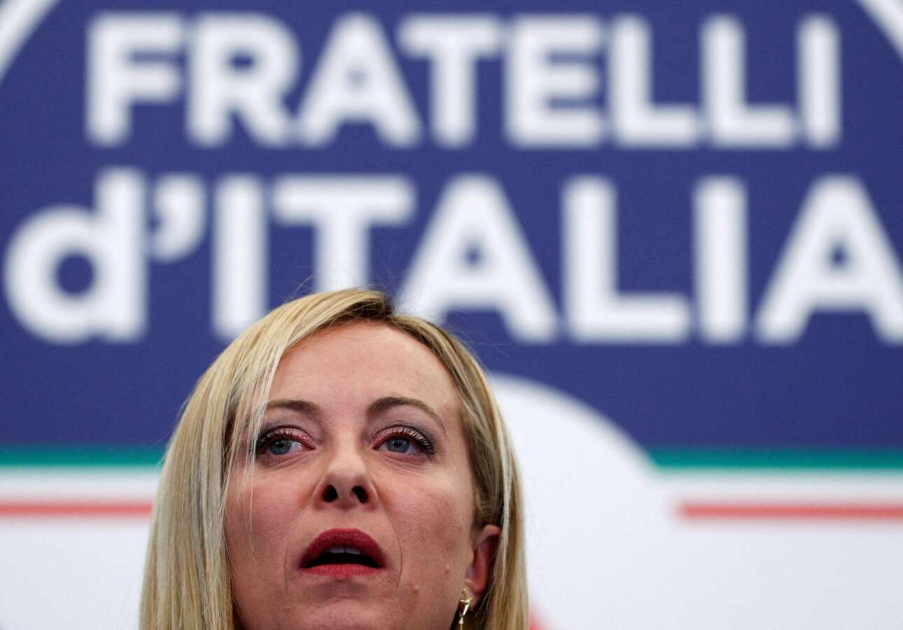 Οι εφιάλτες που στήνουν καρτέρι στη Μελόνι