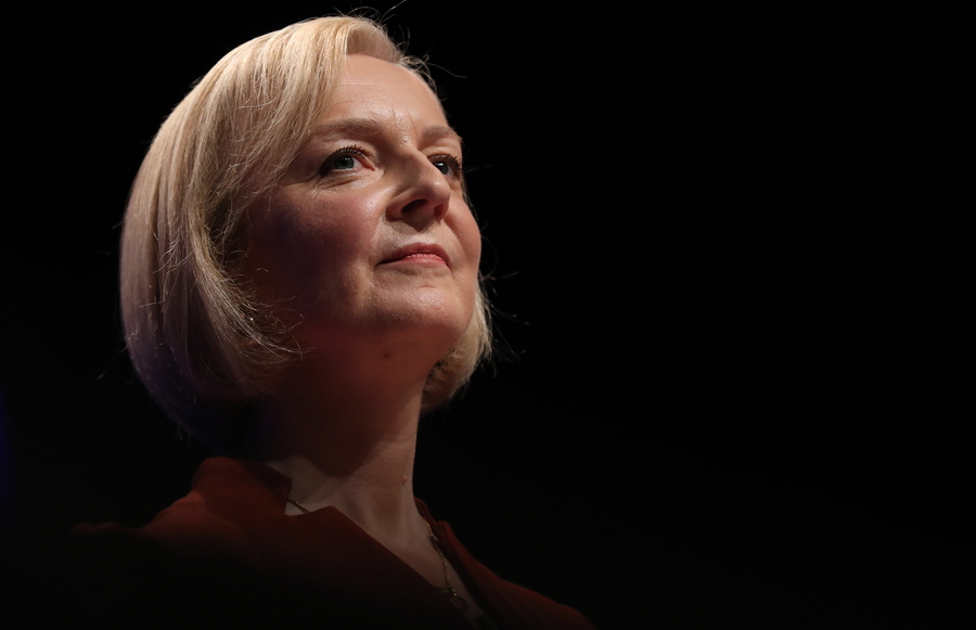 Οι Τόρις θέλουν παραίτηση της Τρας και επιστροφή του Μπόρις Τζόνσον