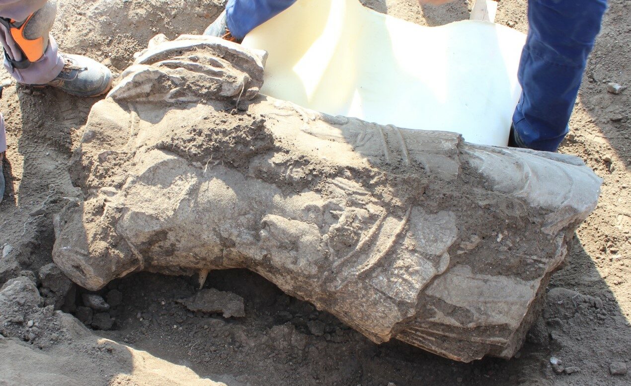 Ενας εντυπωσιακός θωρακοφόρος κορμός – Η Αμφίπολη συνεχίζει να μας αποκαλύπτεται