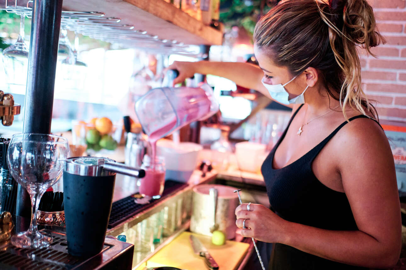 Γιατί η γενιά Z σνομπάρει το αλκοόλ;