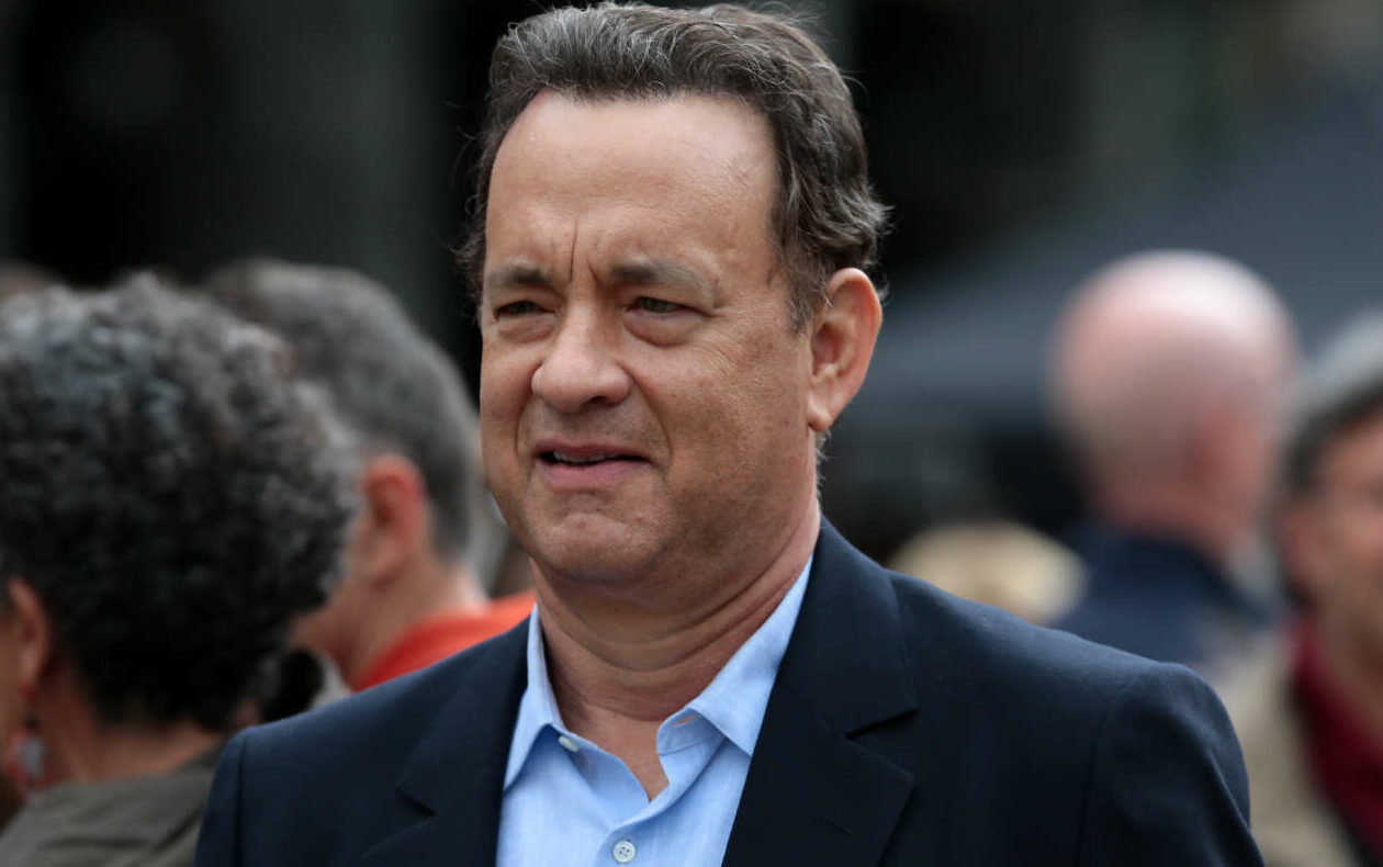 Ο Τομ Χανκς γκρινιάρης χήρος στη νέα ταινία του