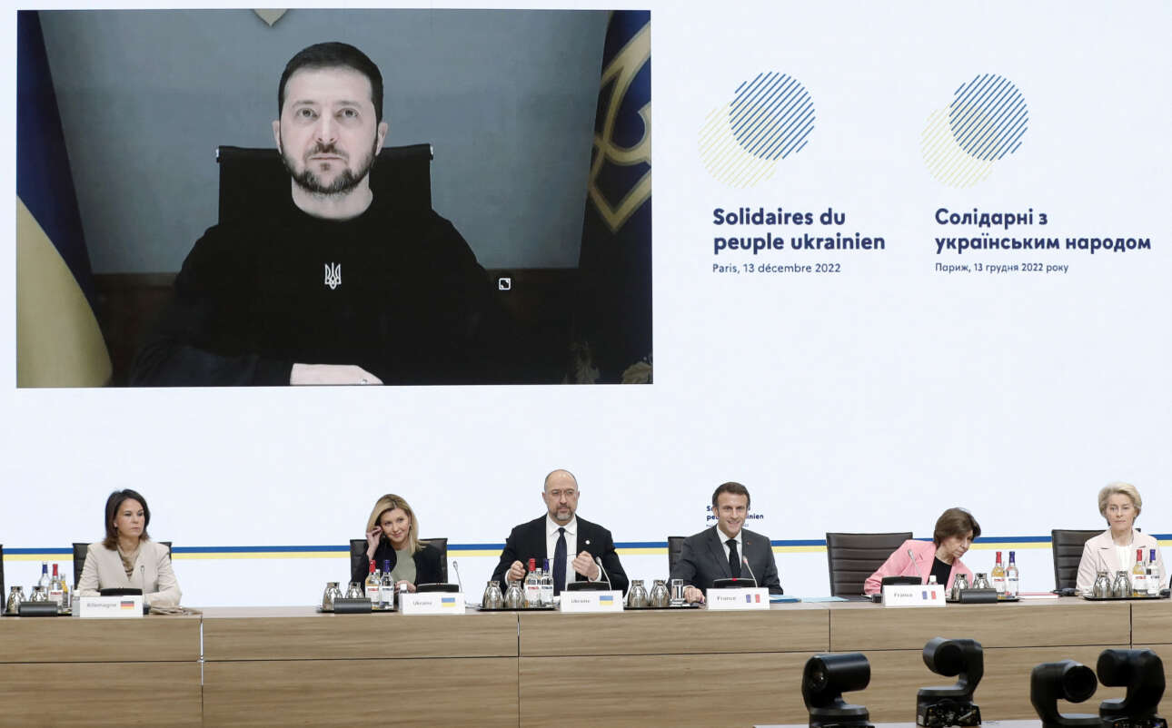 Διεθνής Διάσκεψη στο Παρίσι: 1 δισ. ευρώ και 30 εκατ. λαμπτήρες LED για την Ουκρανία