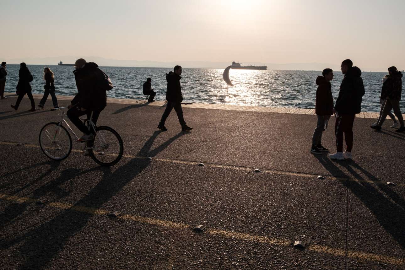 ΕΛΣΤΑΤ – Απογραφή 2021: 9,7 εκατομμύρια ο νόμιμος πληθυσμός της Ελλάδας