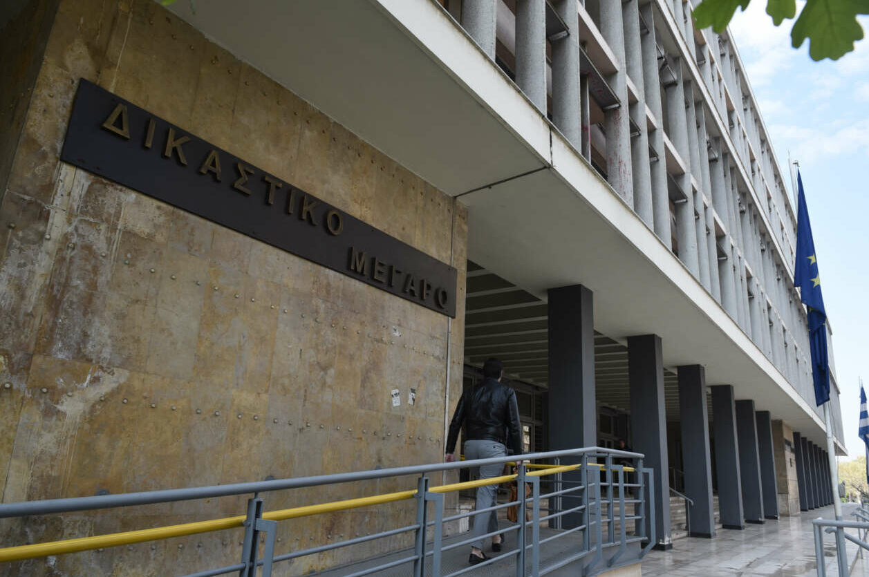 Ελεύθερος ο 39χρονος που πυροβόλησε τον διαρρήκτη του σπιτιού του