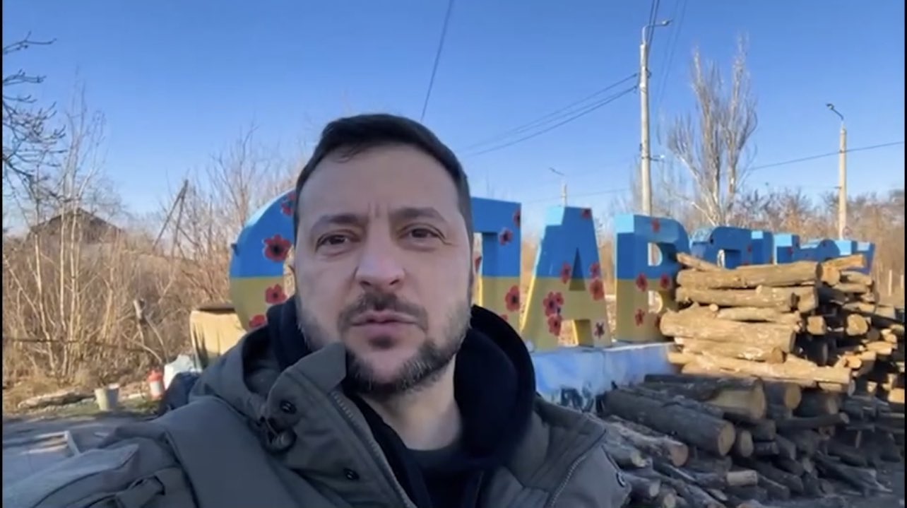 Στο Ντονμπάς ο Ζελένσκι, αντί του… Πούτιν