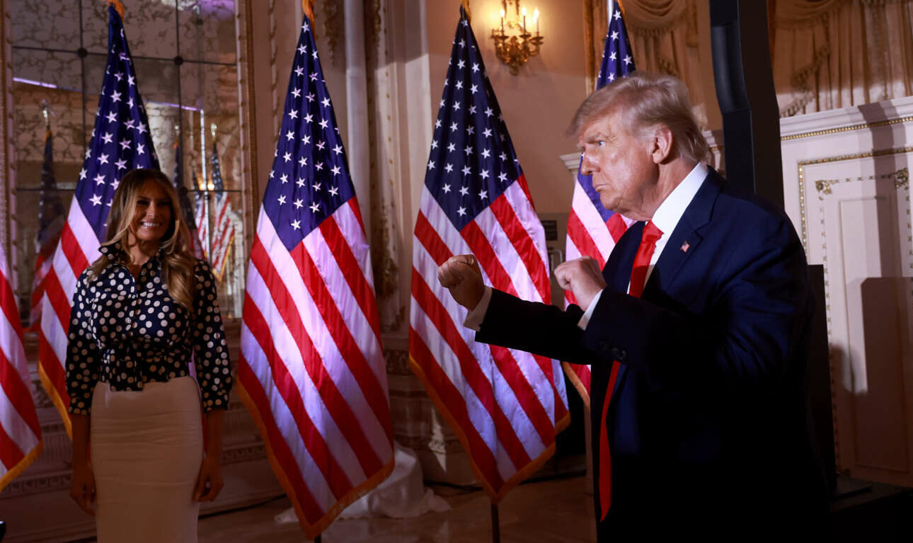 Σε νέο παραλήρημα ο Τραμπ: «Εμπιστευθείτε εμένα, όχι τον διανοητικά ανάπηρο Μπάιντεν»