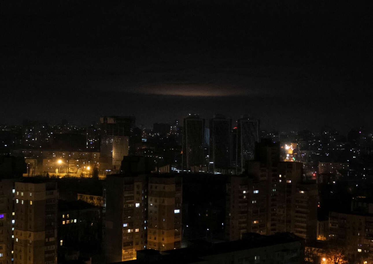 Οι Ρώσοι «καλωσόρισαν» το νέο έτος βομβαρδίζοντας ουκρανικές πόλεις