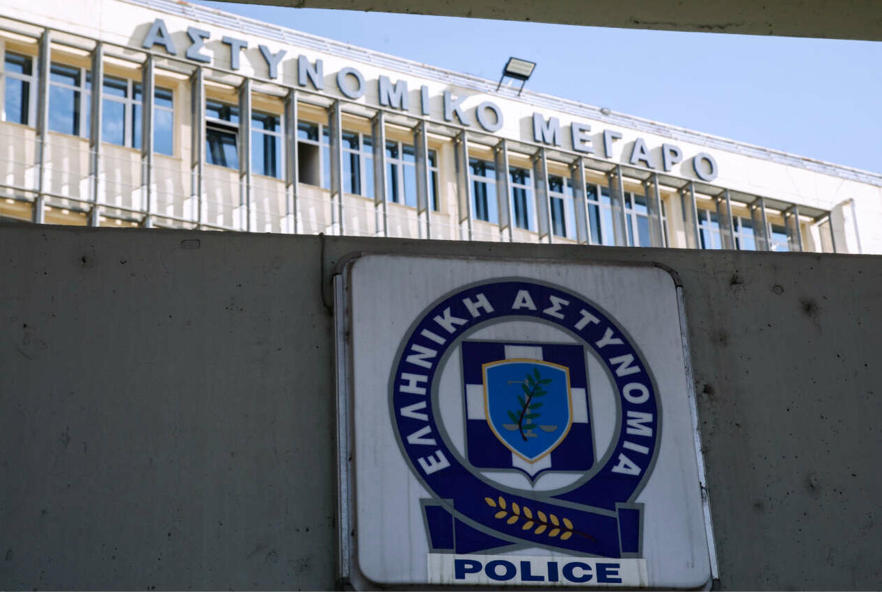 Θεσσαλονίκη: «Πρωτοχρονιάτικες» χειροπέδες σε πέντε φυγόποινους