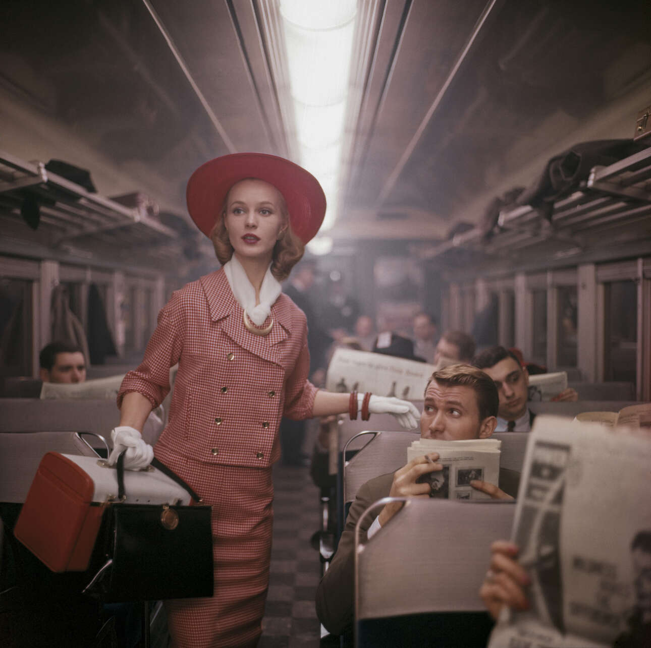 «Το «Τρένο της Μόδας», Νέα Υόρκη, 1960. Στη διάρκεια της καριέρας του, ο Βακάρο είχε συνεργαστεί σχεδόν με όλα τα μεγάλα περιοδικά 