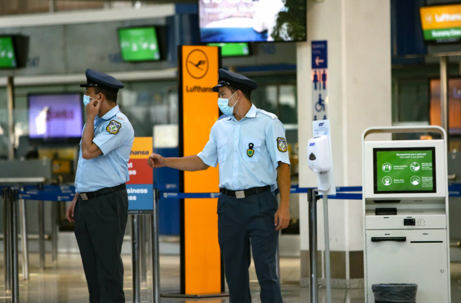 Κορονοϊός: Μόνο με αρνητικό τεστ η είσοδος των ταξιδιωτών από Κίνα στην Ελλάδα