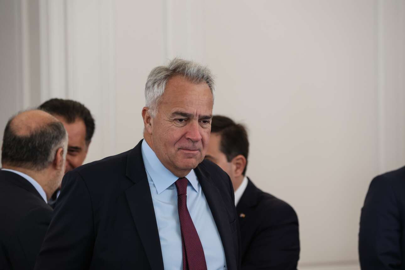 Boρίδης: Δεν μπορεί να γίνονται από την ΕΥΠ «φέιγ βολάν» ονόματα που παρακολουθούνται νομίμως